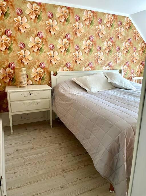 Charmigt Sekelskifteshus Med Naerhet Till Det Mesta Eskilstuna Extérieur photo