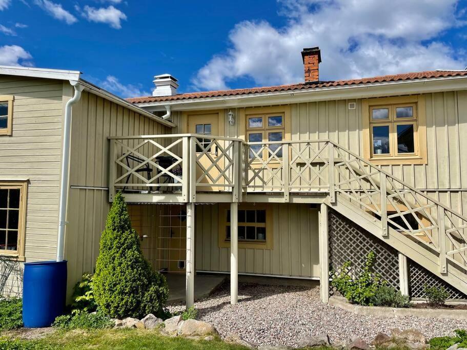Charmigt Sekelskifteshus Med Naerhet Till Det Mesta Eskilstuna Extérieur photo