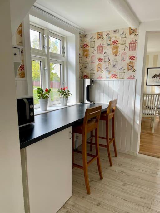 Charmigt Sekelskifteshus Med Naerhet Till Det Mesta Eskilstuna Extérieur photo